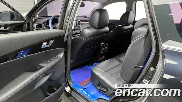 2019 Kia The New Sorento Diesel 2.2 2WD Sold VIN KNAPG81BBKA487432 – side profile