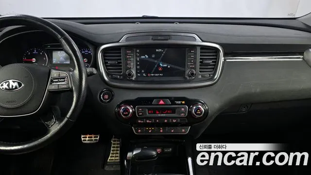 2020 Kia The New Sorento Diesel 2.0 2WD Sold VIN KNAPH81ABLA611557 – dashboard