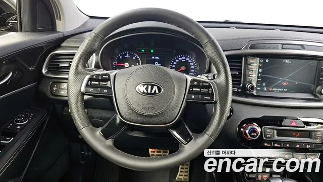 2020 Kia The New Sorento Diesel 2.0 4WD Sold VIN KNAPH81ADLA578324 – trunk area