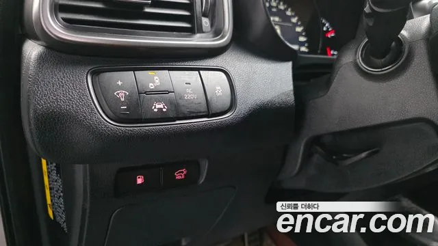 2018 Kia The New Sorento Diesel 2.2 2WD Sold VIN KNAPH81BBJA391752 – side profile
