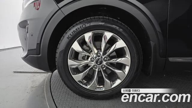 2018 Kia The New Sorento Diesel 2.2 2WD Sold VIN KNAPH81BBJA408467 – side profile