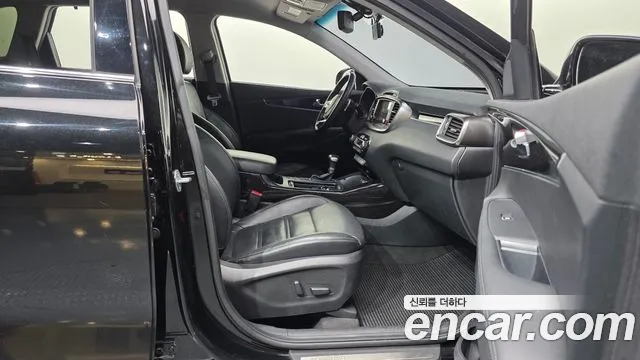 2018 Kia The New Sorento Diesel 2.2 2WD Sold VIN KNAPH81BBJA420839 – side profile