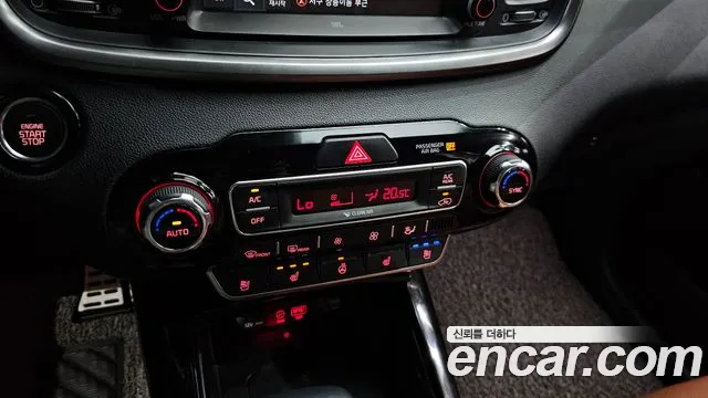2018 Kia The New Sorento Diesel 2.2 2WD Sold VIN KNAPH81BBJA444127 – side profile