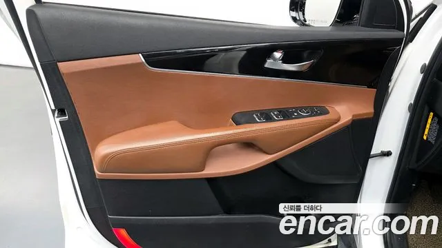 2020 Kia The New Sorento Diesel 2.2 2WD Sold VIN KNAPH81BBLA625903 – interior seats