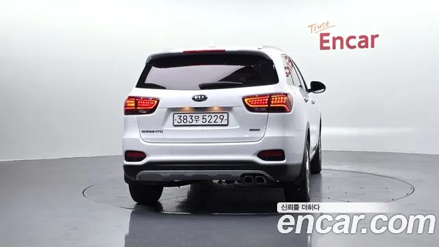 2020 Kia The New Sorento Diesel 2.2 2wd Sold VIN KNAPH81BBLA656597 – front exterior