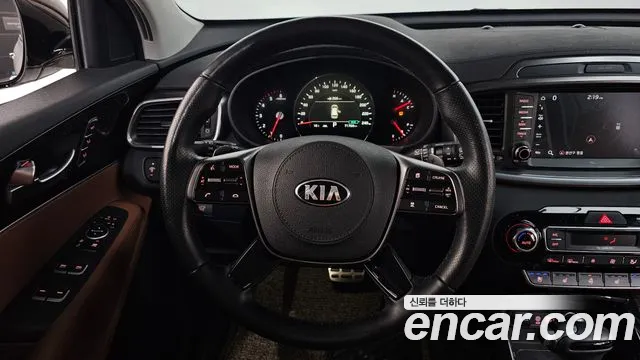 2019 Kia The New Sorento Diesel 2.2 2WD Sold VIN KNAPK81BBKA494217 – trunk area