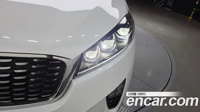 2019 Kia The New Sorento Diesel 2.2 2WD Sold VIN KNAPK81BBKA548805 – trunk area