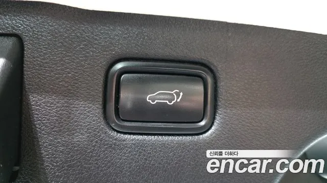 2020 Kia The New Sorento Diesel 2.2 2WD Sold VIN KNAPK81BBLA566044 – rear exterior