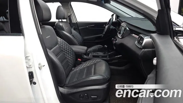 2020 Kia The New Sorento Diesel 2.2 2WD Sold VIN KNAPK81BBLA566044 – dashboard