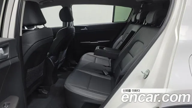 2022 Kia Sportage The Bold Diesel 1.6 2WD Sold VIN KNAPL812GNK949239 – interior seats 2022 Kia Sportage The Bold Diesel 1.6 2WD Sold VIN KNAPL812GNK949239 – interior seats