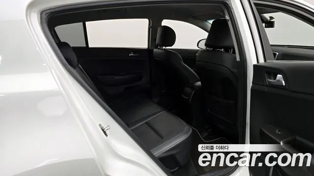 2021 Kia Sportage The Bold Diesel 2.0 2WD Sold VIN KNAPM813BMK922874 – interior seats