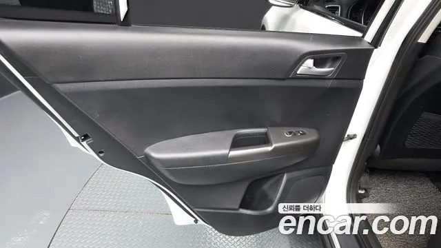 2019 Kia Sportage The Bold Diesel 2.0 2WD Sold VIN KNAPN813BKK744117 – trunk area