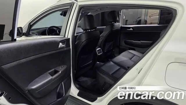 2020 Kia Sportage The Bold Diesel 2.0 2WD Sold VIN KNAPN813BLK753531 – photo 36