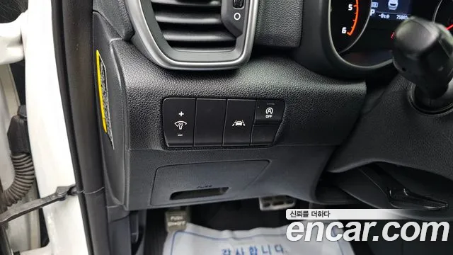 2020 Kia Sportage The Bold Diesel 2.0 2WD Sold VIN KNAPN813BLK835665 – trunk area