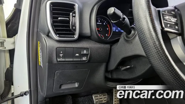 2019 Kia Sportage The Bold Diesel 1.6 2WD Sold VIN KNAPP812GKK659822 – side profile