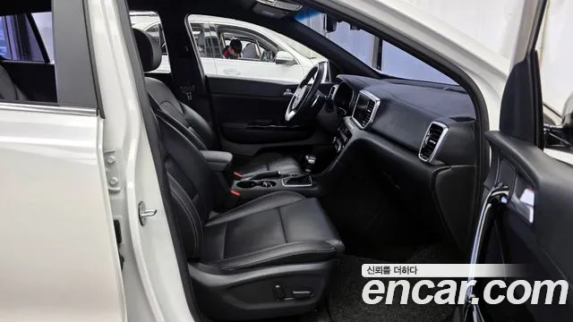 2019 Kia Sportage The Bold Diesel 1.6 2WD Sold VIN KNAPP812GKK659822 – exterior detail