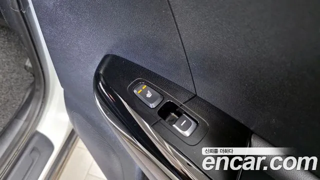 2019 Kia Sportage The Bold Diesel 1.6 2WD Sold VIN KNAPP812GKK659822 – photo 14