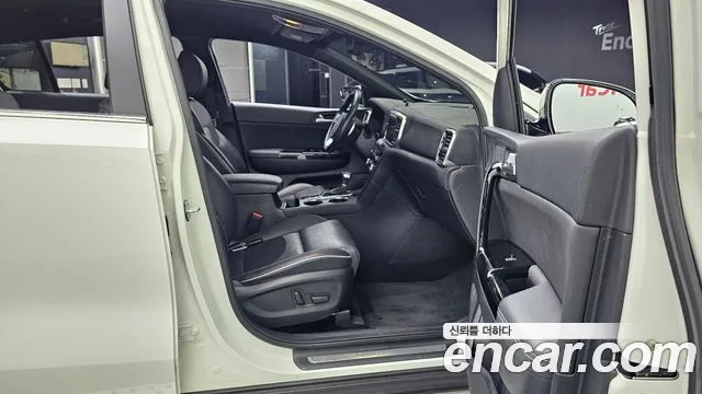2020 Kia Sportage The Bold Diesel 1.6 2WD Sold VIN KNAPP812GLK842193 – exterior detail 2020 Kia Sportage The Bold Diesel 1.6 2WD Sold VIN KNAPP812GLK842193 – exterior detail