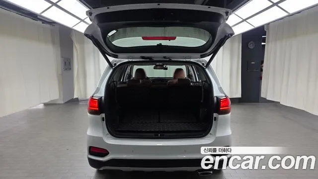 2018 Kia The New Sorento Gasoline 2.0 Turbo 2WD Sold VIN KNAPS811BJA430971 – trunk area