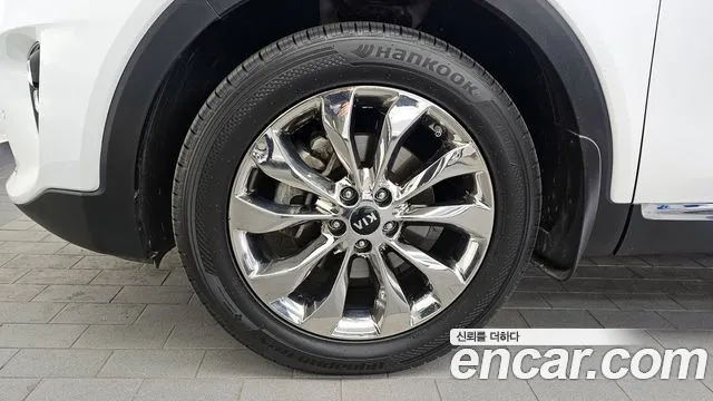 2019 Kia The New Sorento Diesel 2.0 2WD Sold VIN KNAPS81ABKA488093 – exterior detail