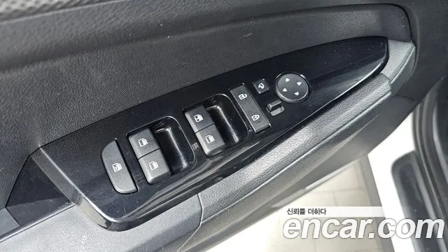 2022 Kia Sportage 5th Gen Gasoline 1.6 Turbo 2WD Sold VIN KNAPT81BGNK077573 – interior seats