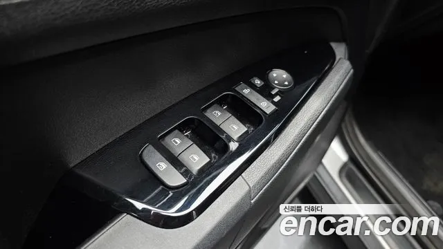 2022 Kia Sportage 5th Gen Gasoline 1.6 Turbo 2WD Sold VIN KNAPU81BGNK085044 – interior seats