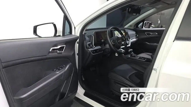 2024 Kia Sportage 5th Gen Gasoline 1.6 Turbo 2WD Sold VIN KNAPU81BGRK319228 – side profile