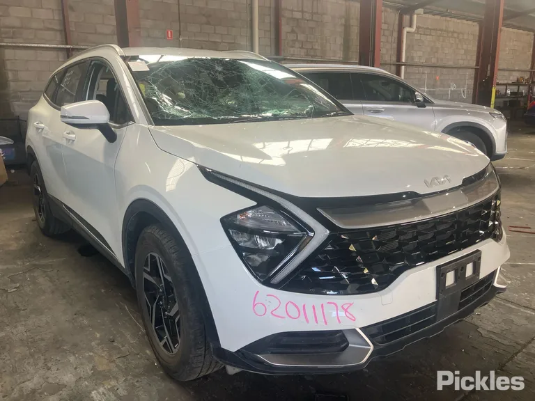 2023 Kia Sportage Used VIN KNAPU81DMP7126184 – exterior detail