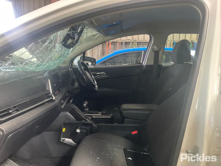 2023 Kia Sportage Used VIN KNAPU81DMP7126184 – photo 25