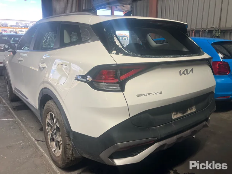 2023 Kia Sportage Used VIN KNAPU81DMP7126184 – photo 29