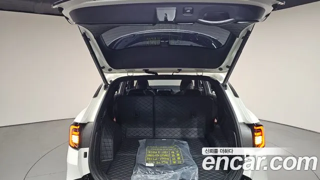 2025 Kia The New Sportage 5th Gen Gasoline 1.6 Turbo 2WD Sold VIN KNAPV81BBSK447268 – rear exterior