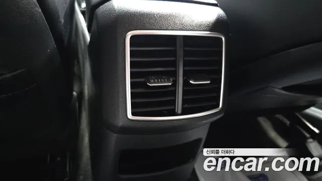 2022 Kia Sportage 5th Gen Diesel 2.0 2WD Sold VIN KNAPV81CBNK043899 – interior seats