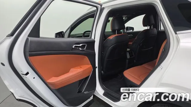 2025 Kia The New Sportage 5th Gen Gasoline 1.6 Turbo 2WD Sold VIN KNAPY81BBSK447707 – rear exterior