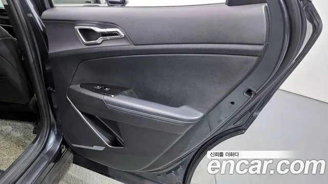 2022 Kia Sportage 5th Gen Gasoline 1.6 Turbo 2WD Sold VIN KNAPY81BGNK017111 – side profile