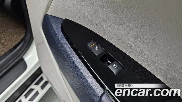 2023 Kia Sportage 5th Gen LPG 2.0 2WD Sold VIN KNAPY81JBPK100495 – interior seats