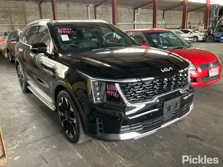 2024 Kia Sorento Damaged VIN KNARH81BWR5276929 – trunk area