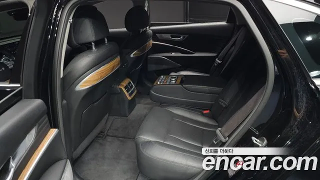 2022 Kia The New K9 2nd Gen 3.8 GDI Sold VIN KNAS1418BNS040404 – trunk area 2022 Kia The New K9 2nd Gen 3.8 GDI Sold VIN KNAS1418BNS040404 – trunk area