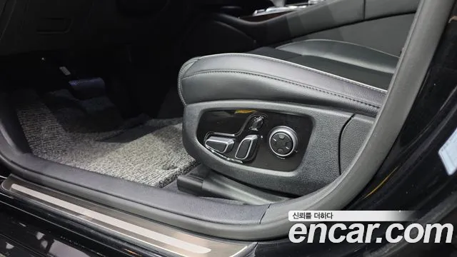 2021 Kia The K9 3.8 GDI AWD Sold VIN KNAS1418DMS031422 – dashboard