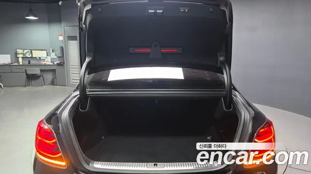 2021 Kia The K9 3.8 GDI AWD Sold VIN KNAS1418DMS031422 – interior seats