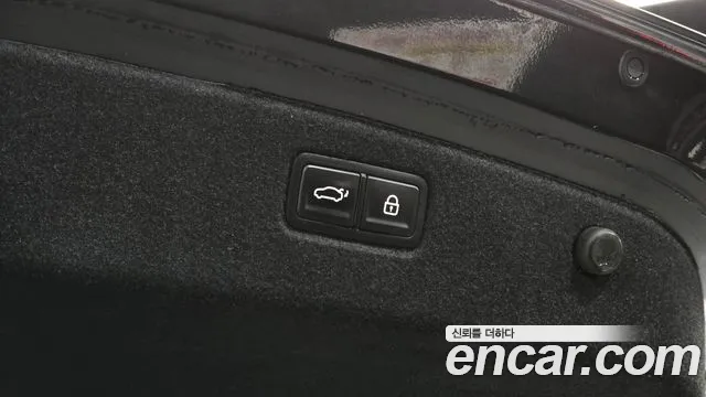 2022 Kia The New K9 2nd Gen 3.8 GDI AWD Sold VIN KNAS1418DNS038502 – interior seats