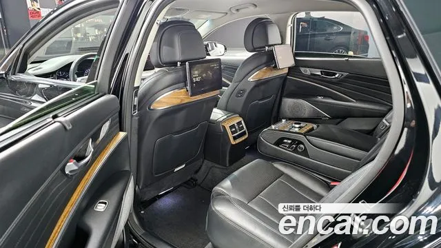 2022 Kia The New K9 2nd Gen 3.3 T-GDI AWD Sold VIN KNAS2416DNS043459 – interior seats