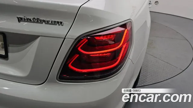 2019 Kia The K9 3.8 GDI Sold VIN KNAS2418BKS017172 – side profile 2019 Kia The K9 3.8 GDI Sold VIN KNAS2418BKS017172 – side profile