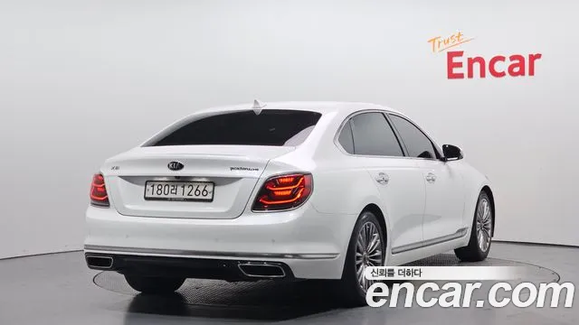 2019 Kia The K9 3.8 GDI Sold VIN KNAS2418BKS017172 – exterior detail 2019 Kia The K9 3.8 GDI Sold VIN KNAS2418BKS017172 – exterior detail