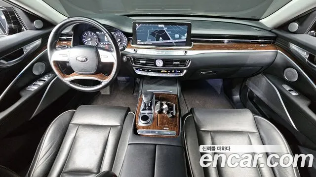 2019 Kia The K9 3.8 GDI AWD Sold VIN KNAS2418DKS002395 – interior seats 2019 Kia The K9 3.8 GDI AWD Sold VIN KNAS2418DKS002395 – interior seats