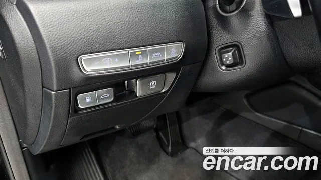 2019 Kia The K9 3.8 GDI AWD Sold VIN KNAS2418DKS002395 – exterior detail 2019 Kia The K9 3.8 GDI AWD Sold VIN KNAS2418DKS002395 – exterior detail