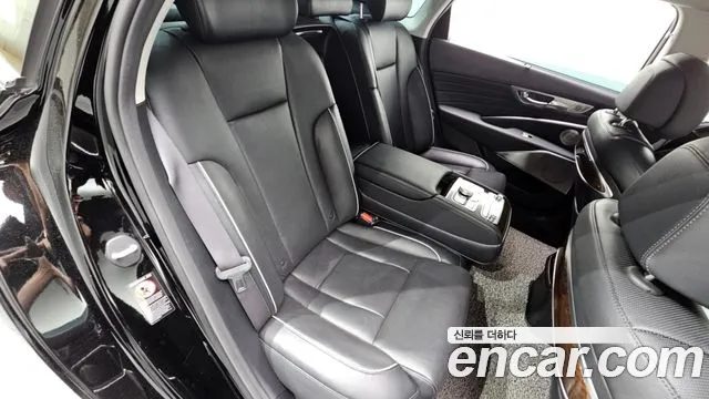 2019 Kia The K9 3.8 GDI Sold VIN KNAS2418DKS005585 – rear exterior