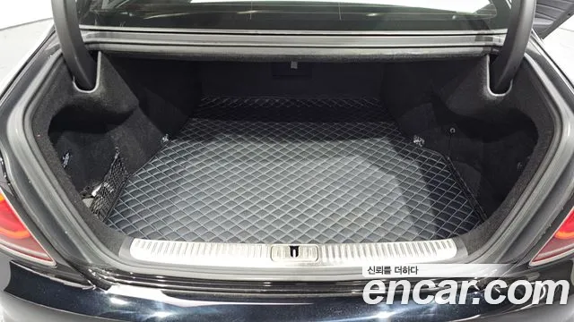 2019 Kia The K9 3.8 GDI Sold VIN KNAS2418DKS005585 – engine bay