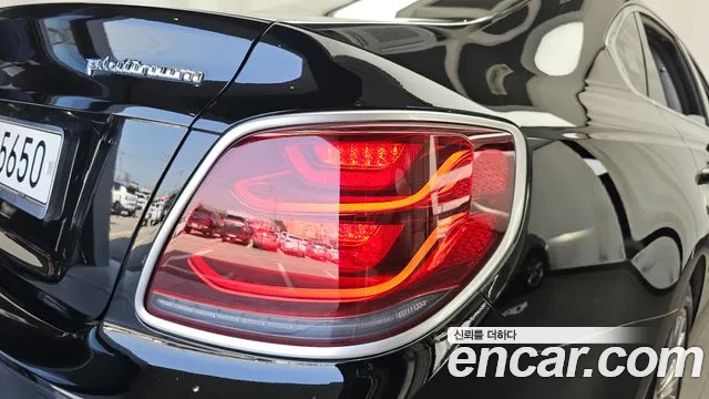 2019 Kia The K9 3.8 GDI AWD Sold VIN KNAS2418DKS008563 – photo 19 2019 Kia The K9 3.8 GDI AWD Sold VIN KNAS2418DKS008563 – photo 19