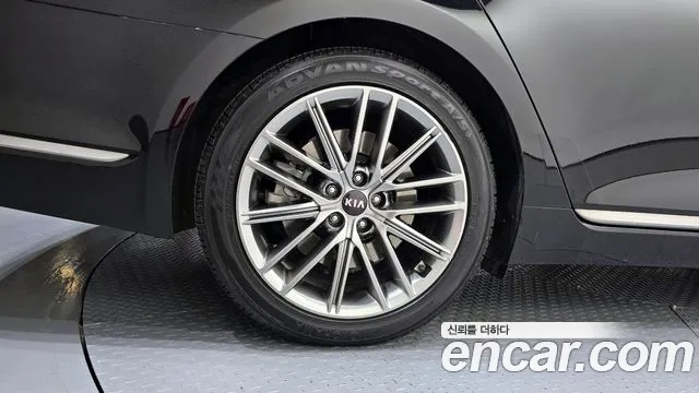 2020 Kia The K9 3.8 GDI AWD Sold VIN KNAS2418DLS022598 – rear exterior
