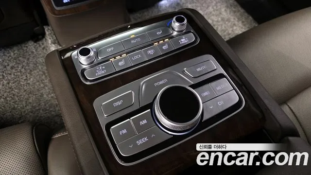 2020 Kia The K9 3.8 GDI AWD Sold VIN KNAS2418DLS027157 – interior seats